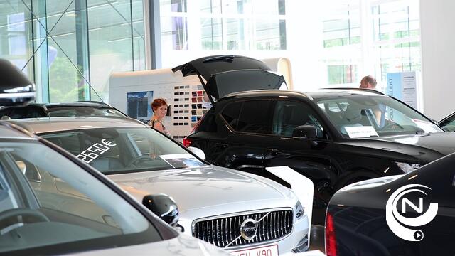 Volvo Van Houdt Kempen en Van Houdt Mobility : gezellige drukte op jaarlijkse stockverkoop Super Stock Deals