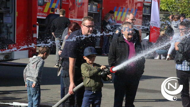 'Oma, ik word brandweerman, goe?' - extra foto's