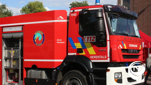 Brandje naast sporthal Noorderwijk