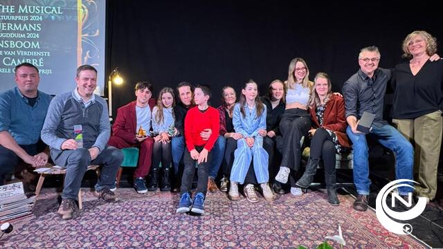 Jaarlijkse cultuurprijzen en jeugdduim in Herenthout : prestigieuze carrièreprijs voor striptekenaar Charel Cambré 