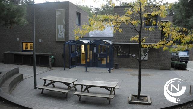 Fedasil lost busprobleem De Brink op: elke dag 1 bus asielzoekers