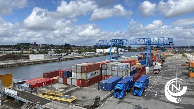 Exclusieve samenwerking Van Moer Logistics en Descroes in Brussel