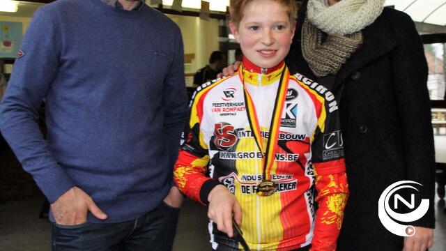 Campus De Vesten huldigt kampioen Niels Ceulemans 