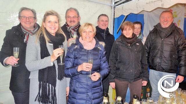 Burgemeester en schepenen trakteren hun Stoeters 