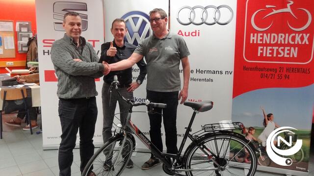 Nummer 969 wint bij HBBC een mooie fiets 