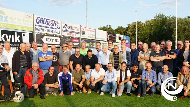 Blij weerzien op SEFA-reünie met 45 oud-spelers : 'We speelden toen voor ne bak bier, onze vriendschap was goud'