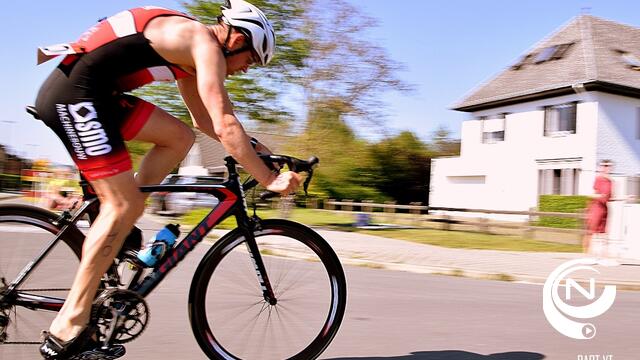 Bart Borghs 9e in uitgeregende triatlon Mallorca