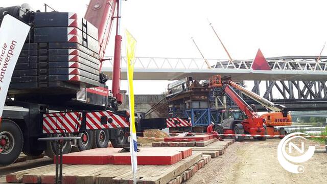 Nieuwe fietsbrug Herentals ingevaren voor fietsostrade F105 Herentals-Leopoldsburg