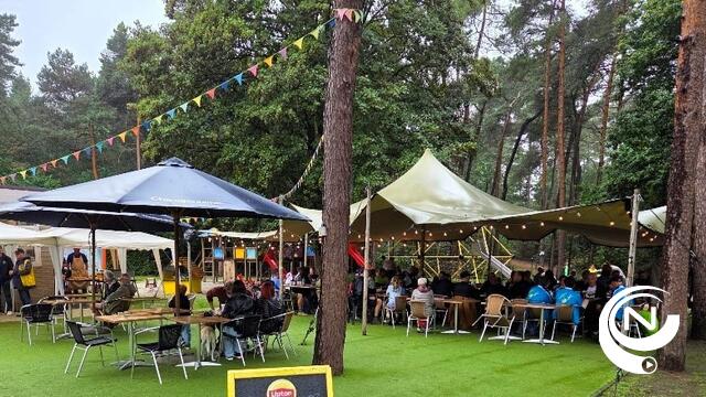Floreal Bosloop & Boswandeling : zo'n 400 sportievelingen trotseren regen voor Kom op tegen Kanker 