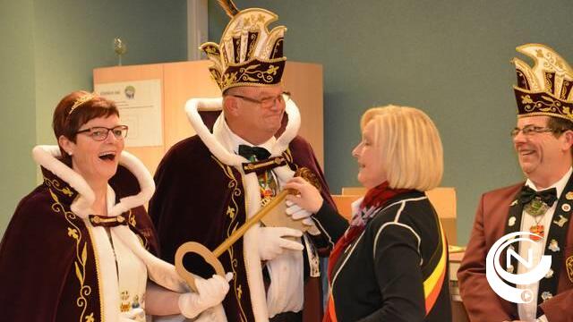 Prins Eric I en Sonja I krijgen sleutel van de stad Geel 