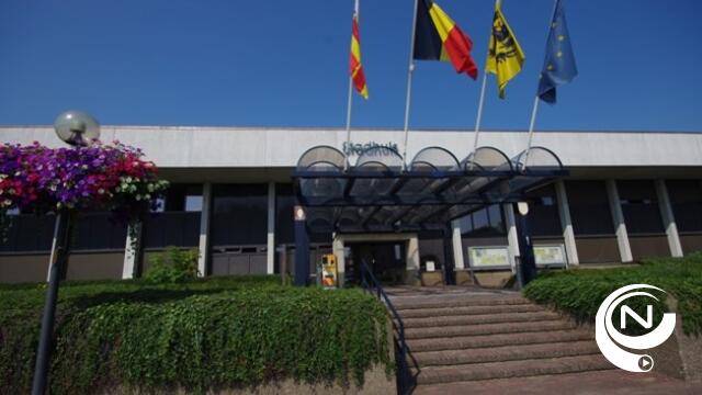 stadhuis Geel 