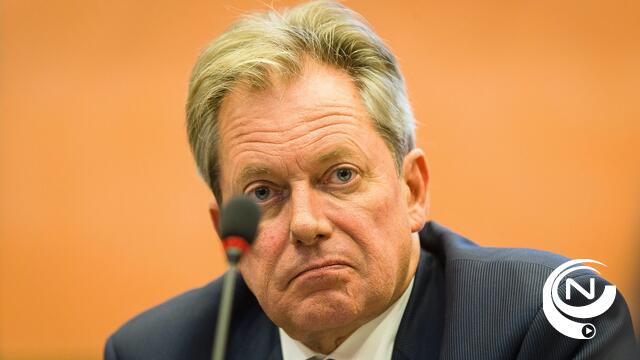 Nachtjes in Bangkok doen Geert Versnick (Open Vld) ontslag nemen 