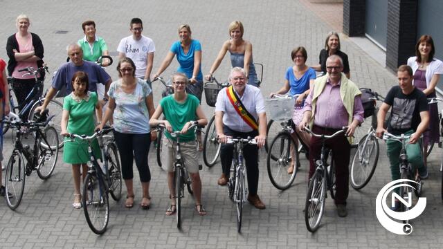 Burgemeester en gemeentepersoneel Grobbendonk op de fiets voor beter klimaat