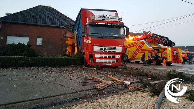 Gladde wegen zorgen voor ongevallen in de Kempen en Neteland