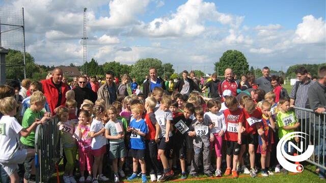 ’t Hijgend Hert Voortkapel investeert in een nieuwe jogging