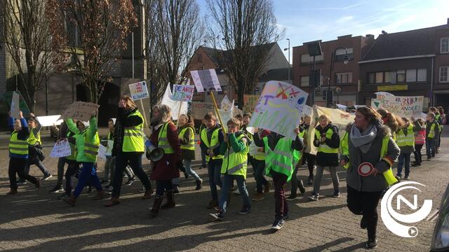 Vrije Lagere School De Luchtballon met geslaagde Klimaatmars