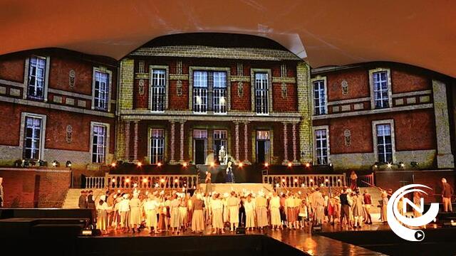 Schitterend openluchtspektakel Marie-Antoinette met 3D mapping - extra foto's