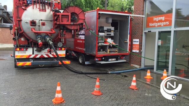 Achtergelaten steenafval en asfalt in riolering blijven voor wateroverlast bij Colruyt zorgen