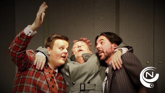Theatergroep Het Vierde Oor met dolkomische 'Motie van Wanorde'