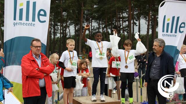 971 jonge sporters schitteren op Lilse scholenveldloop - extra foto's
