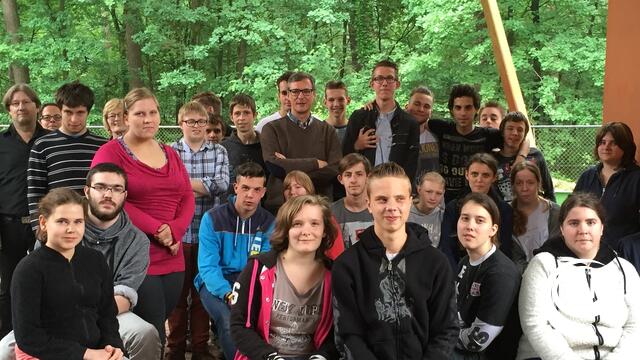 Burgemeester Ward Kennes dankt leerlingen BUSO De Mast