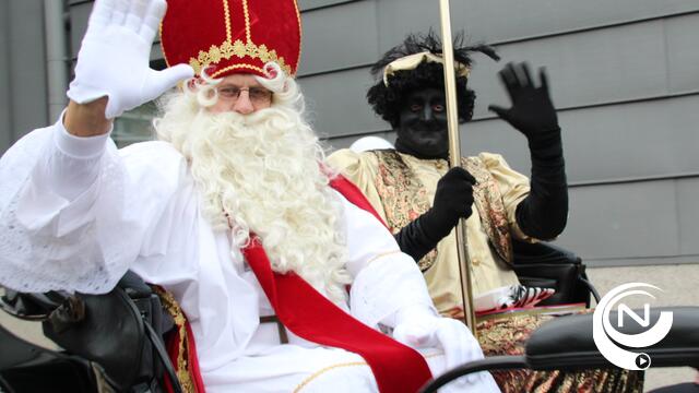 Aankomst Sinterklaas in jachthaven 