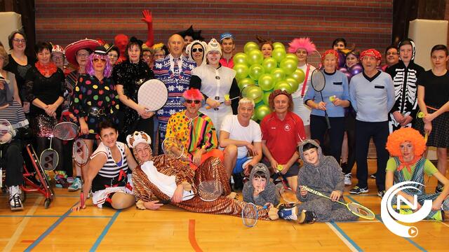 Herentalse Badmintonclub viert kleurrijke carnaval in 'De Vossenberg'