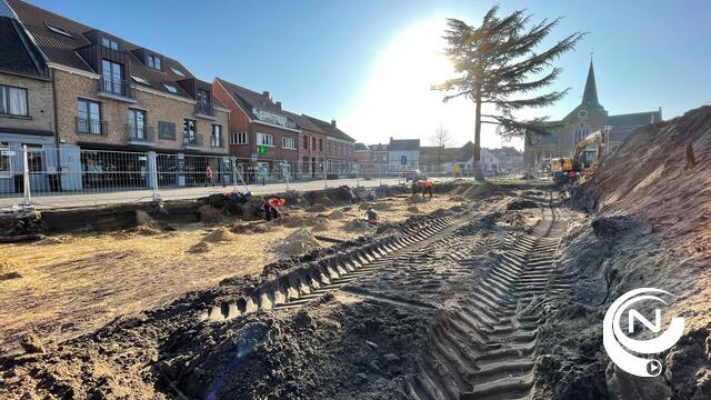 Archeologen onderzoeken de markt Kasterlee : 'Prehistorische sporen' - foto's & vid
