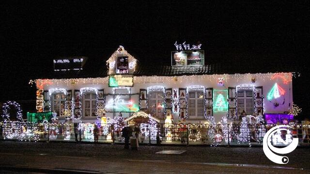 Verkoop kerstverlichting sterk gedaald, maar niet in Noorderwijk :  Zalig Kerstfeest...
