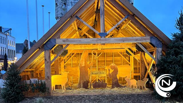 Leerlingen kOsh bouwen gloednieuwe, duurzame kerststal voor stad Herentals