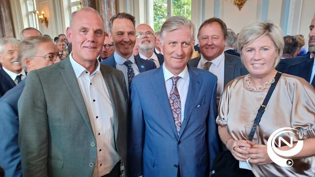 Burgemeester Laakdal nodigt koningshuis uit