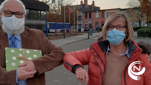 KOBA-voorzitter Lode Bolckmans geeft fakkel door aan Roos Jennes: “Scholen nog meer ondersteunen bij hun kerntaak”