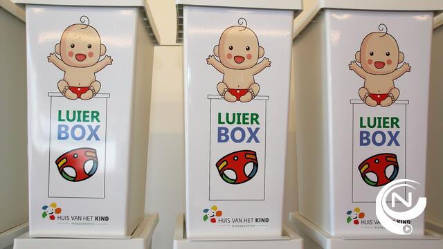 Luierbox staat in gemeentehuis en bib