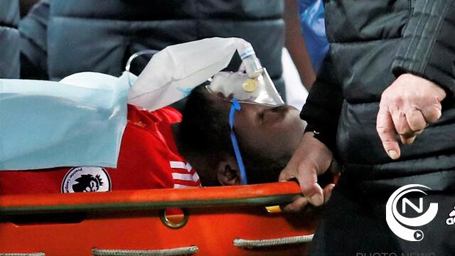 Lukaku aan hoofd gekwetst na botsing - foto's