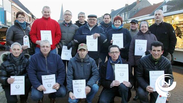 15 marktkramers gehuldigd op woensdagmarkt Westerlo 