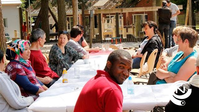 Picknick sluit werkjaar Praatpunt en Babbelkousje sfeervol af