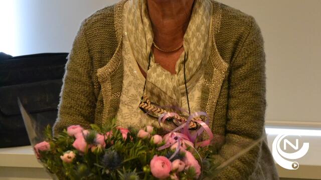 Mol bedankt Jeanne Hennen voor jarenlange samenwerking als gids