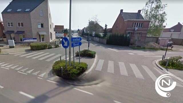Herstellingswerken op hoek Kesselsesteenweg met Guido Gezellestraat