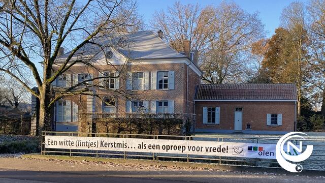 Witte (lintjes) Kerstmis in Sint-Martinusparochie Olen