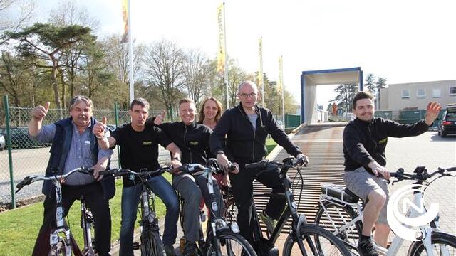 Uniek testparcours met helling voor elektro-fietsen bij Veloshop 