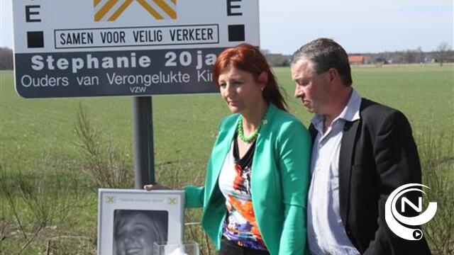 Save-bord in Tongeldreef herdenkt Stephanie Caers en alle jonge verkeersslachtoffers