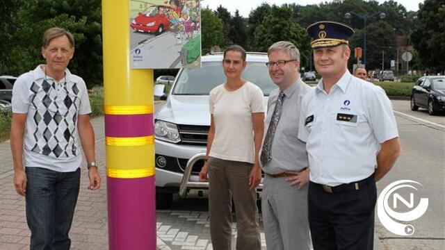 Politie Neteland : nieuwe gevelborden voor scholen en wijken