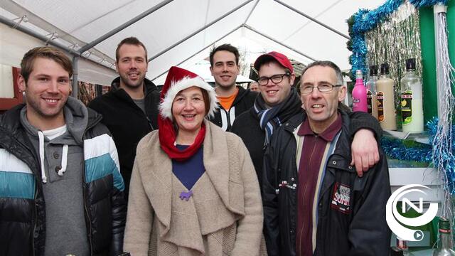 Gelukkig Nieuwjaar : buurtfeestje bij familie Huyskens op de Molekens 
