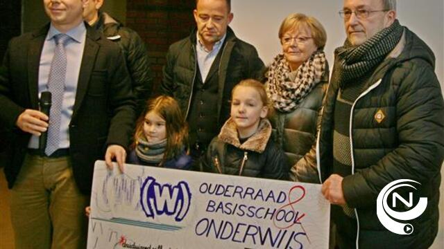 kOsh (W)Onderwijs : Lichtjesfeest brengt €3.563 op voor leerling Liv 
