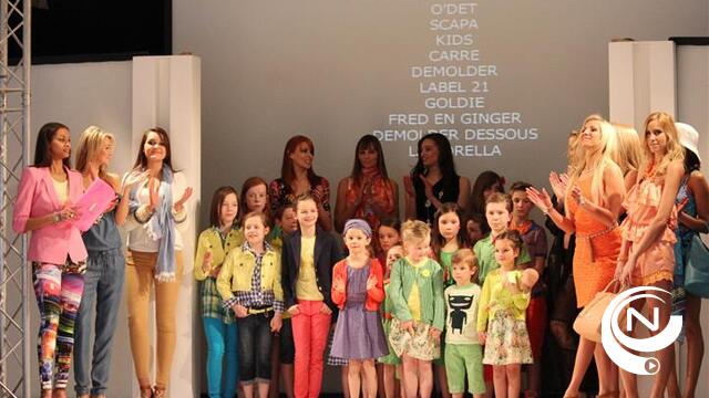 Shop in Thals : hartverwarmende modeshows  - foto"s