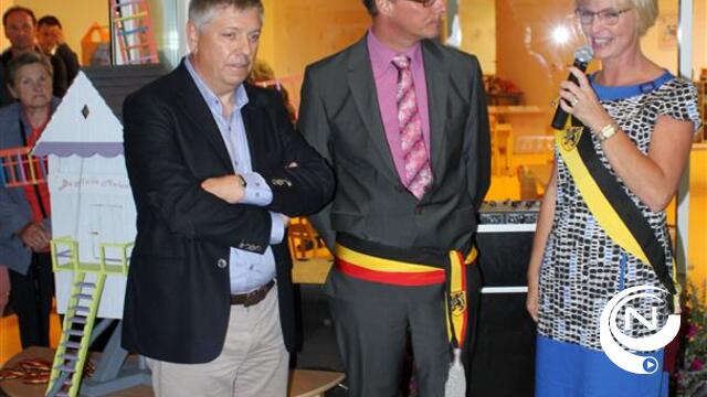 Minister Jo Vandeurzen opent lokalen buitenschoolse kinderopvang Lichtaart 