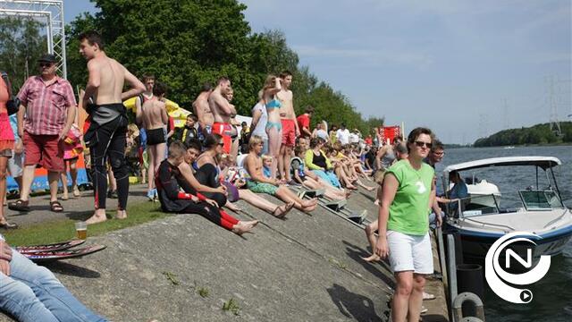 Watersportdag lokt massa bij schitterend lenteweer
