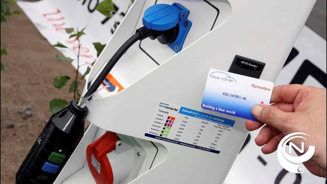 Elektrische laadpalen aan administratief centrum en aan Netepark
