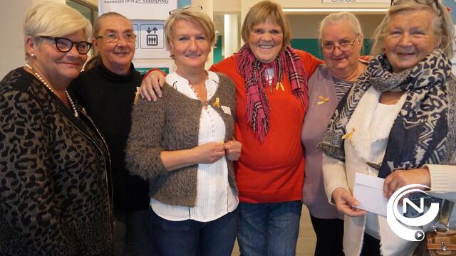 Dag tegen Kanker in AZ Herentals : Margriet Hermans,  700 gele solidariteitslintjes