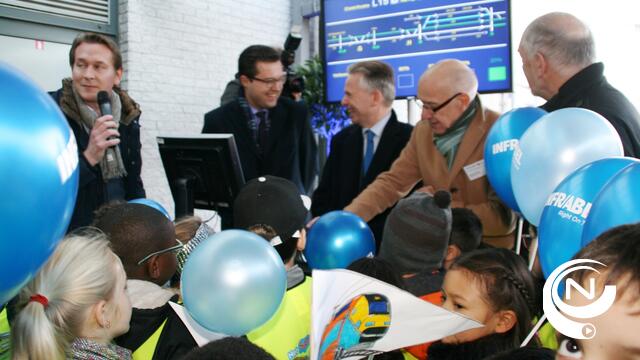 NMBS : feestelijke 1e elektrische trein tussen Herentals en Mol - extra foto's